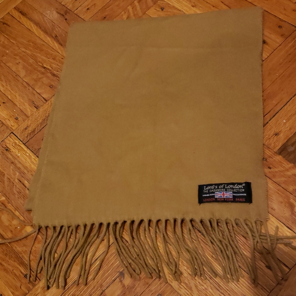 Lord's of London 100% cashmere scarf